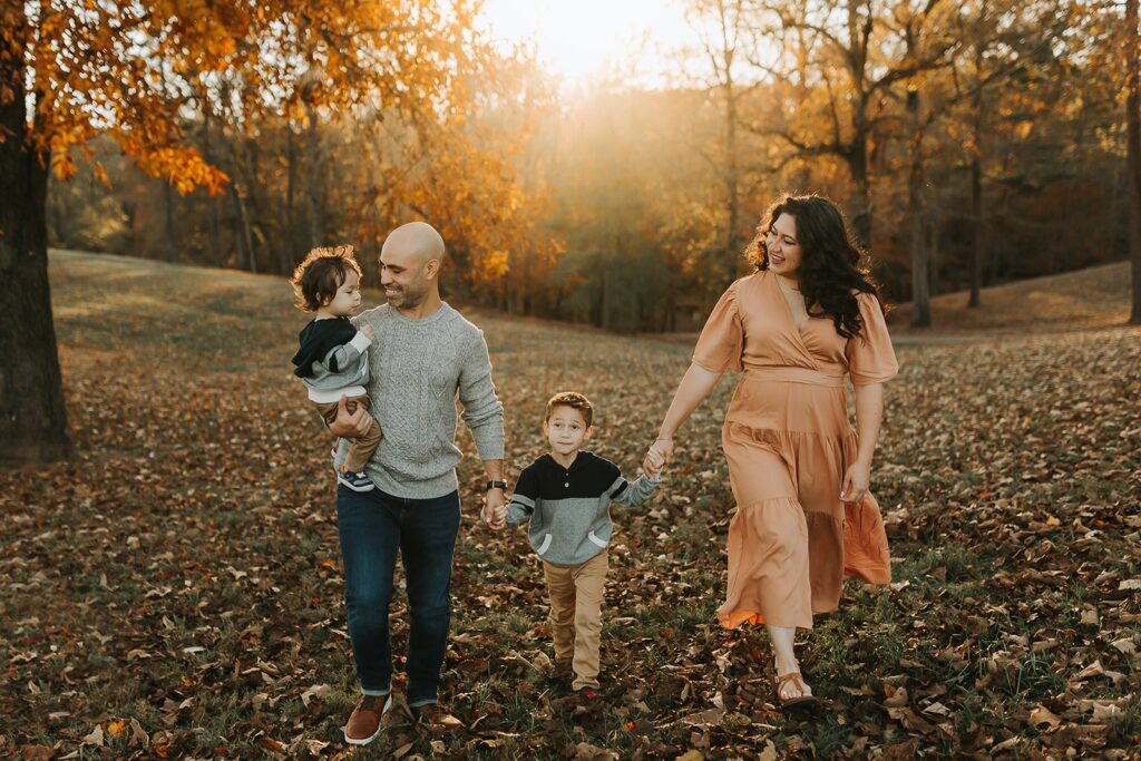 Looking for the best family photographer in Metro Atlanta? Discover why Denay Shook Photography is trusted by families across Lawrenceville, Buford, Suwanee, Johns Creek, and beyond for timeless, elevated portraits.